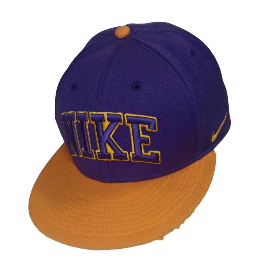 Nike True 90s Snapback Purple & Orange Hat‎